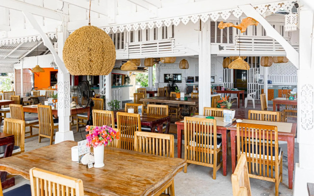 Bay Beach Resort