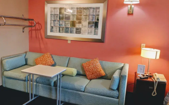 Executive Inn Thomson