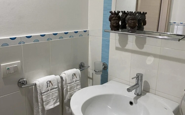 Rebecca s Taormina-etna Collection Viii