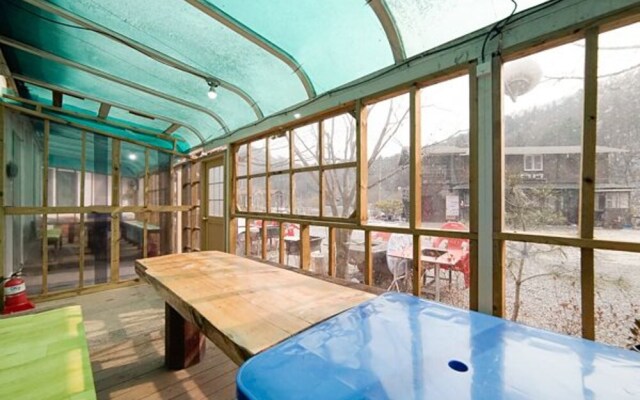 Gapyeong Mountain Or Sea Pension