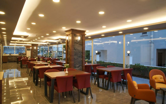 Af-Ra Hotel