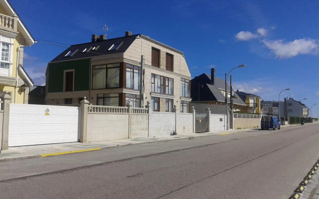 Vivienda de 4 dormitorios con vistas al mar