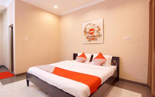 OYO 347 Bayang Brothers Guest House