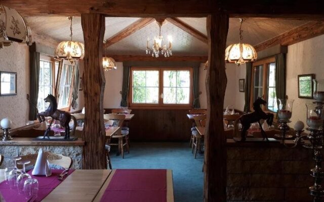 Hôtel Restaurant Le Cavalier