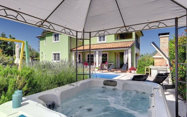 Detached Villa With Swimming Pool in the East of Istria Near the Sea