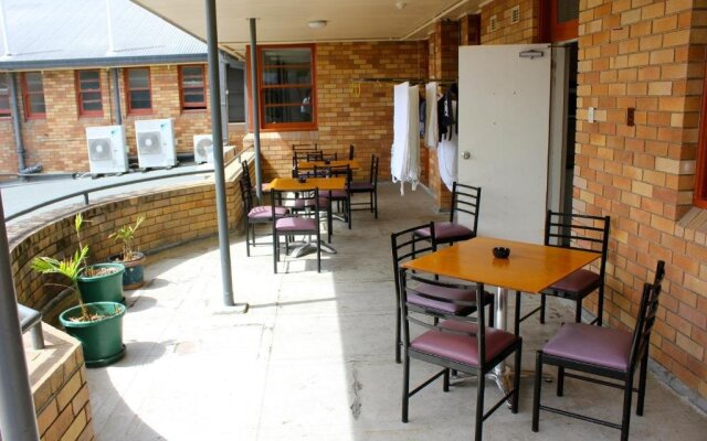 Belmore Hotel Maitland