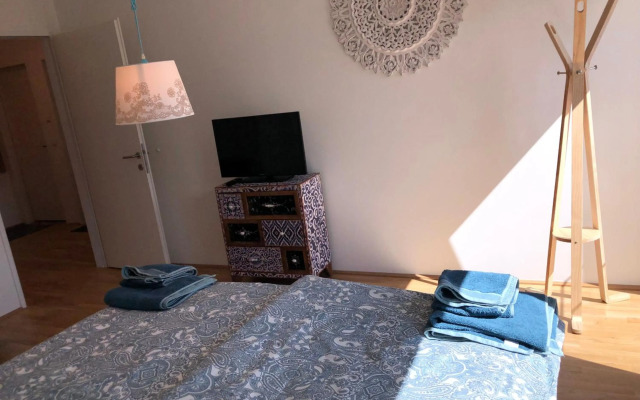 City Top -Apartment please