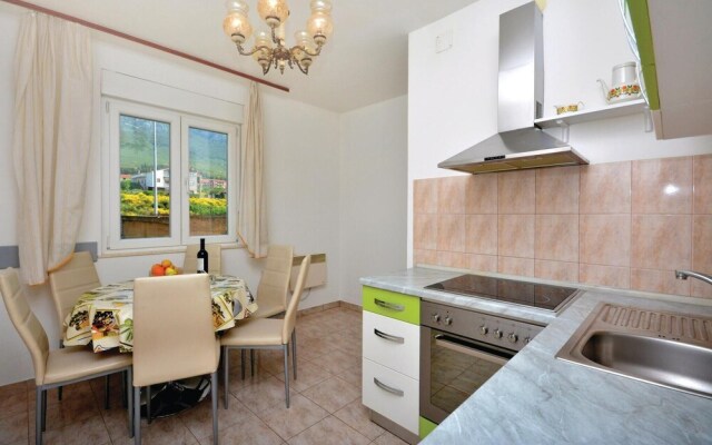 Beautiful Home in Kastel Sucurac With Wifi and 2 Bedrooms