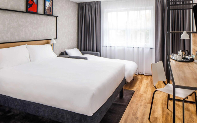 Ibis Wakefield East - Castleford