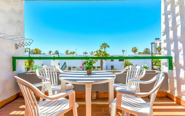 Two bedroom near Playa de Las Americas, Wifi, pool