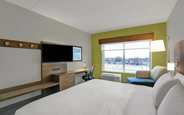 Holiday Inn Express & Suites Collingwood by IHG