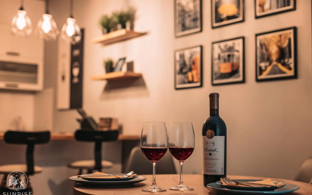 Sunrise Luxury Apartment