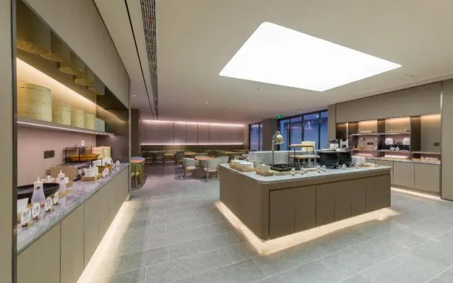 Ji Hotel (Wuhan Jinyin Lake)