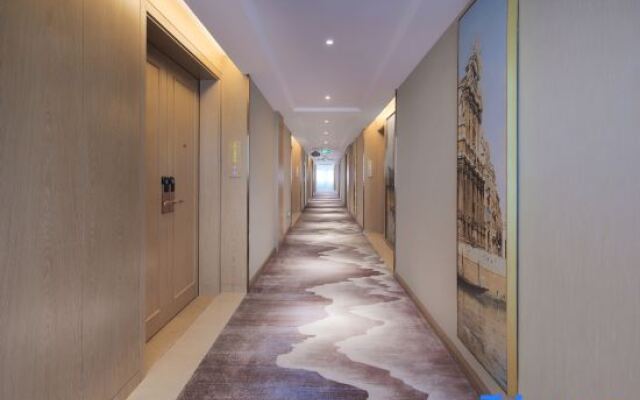 Vienna International Hotel (Yuhuan Wanda Plaza)