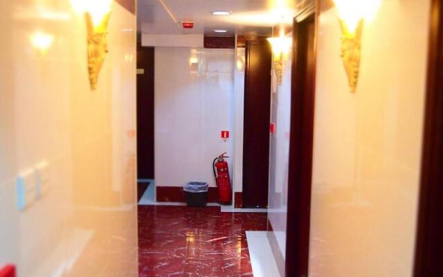 Traveller's Hostel