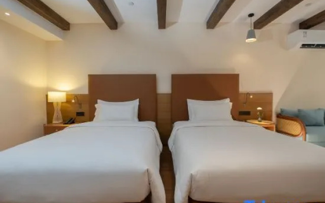 Yanguan Chaoyuezhicheng Shuiyin Homestay