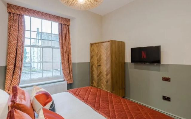 Your Apartment - Redland Place
