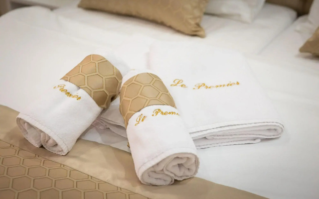 Le Premier Luxury Rooms
