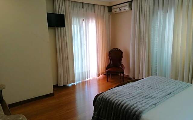 Colina do Ave Alojamento Local