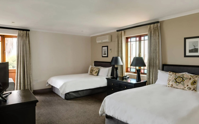 Protea Hotel by Marriott George King George