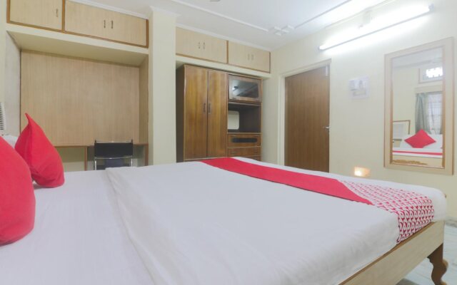B.K.R Guest House by OYO Rooms