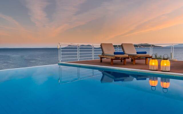 Iris Villas Lefkada - Karavi Villa