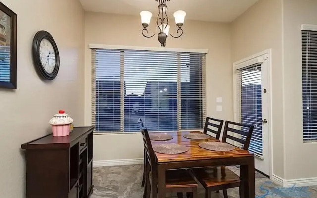 Pleasant Surprise By Signature Vacation Rentals