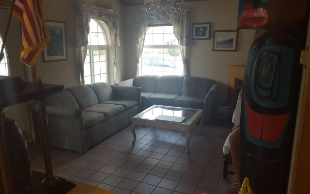 Rainbow Motor Inn