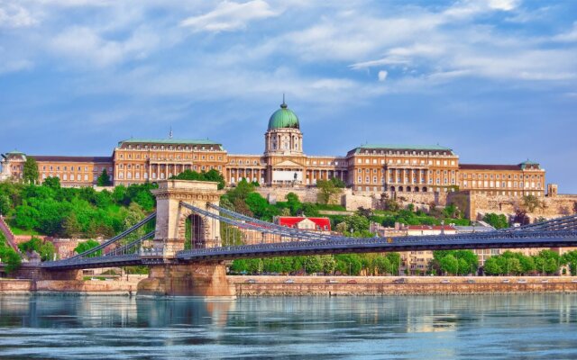 Grand Hostel Budapest
