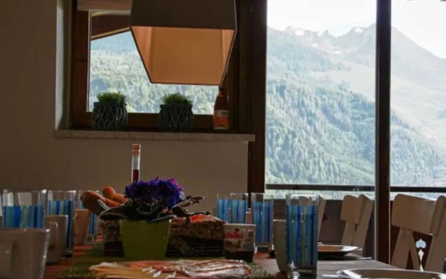 Chalet on the ski Slope