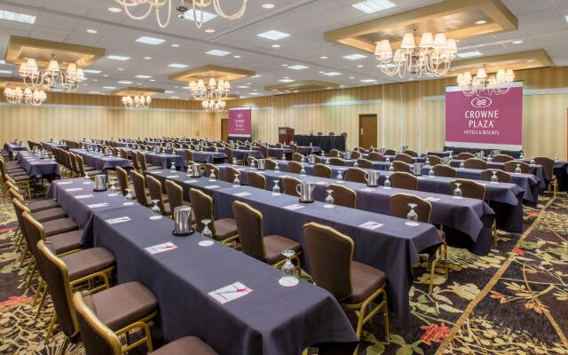 Ramada by Wyndham Cleveland Independence