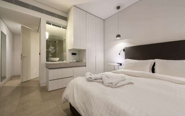 Aqua Bay Hotel