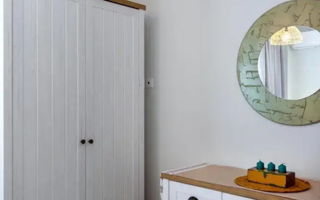 Zen Home in Prines With 1 Bedrooms and 1 Bathrooms