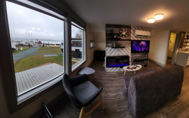 GLOBALSTAY. Paradise Marina Place