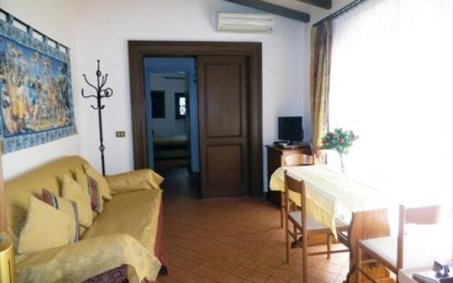 Residence Casale Mostacciano