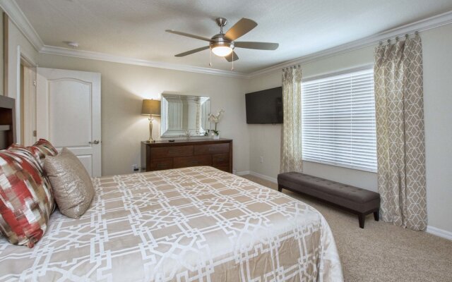 Storey Lake 4 Bedroom Townhome w Splashpool - 1629ST