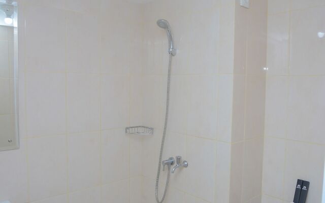 Elegant and Comfy Studio at Springlake Summarecon Apartment