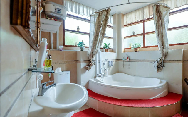 Buminanienie Guesthouse Bandung by ZUZU