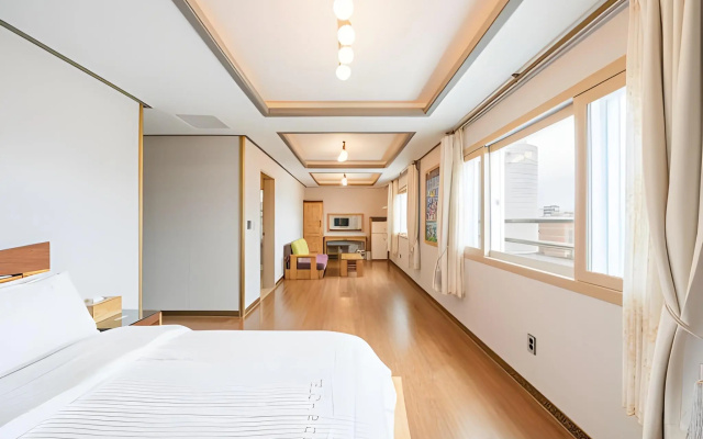 Hotel Maple