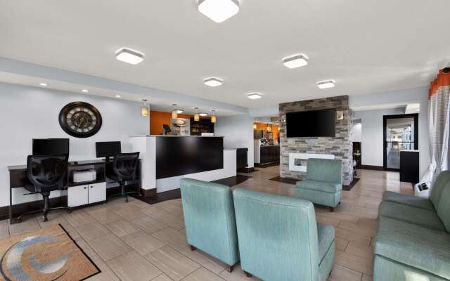 Econo Lodge White Pine Morristown I-81 & I-40 Split