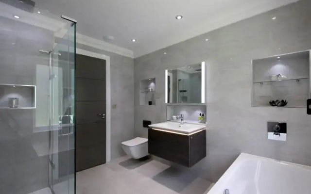 Silverdale House
