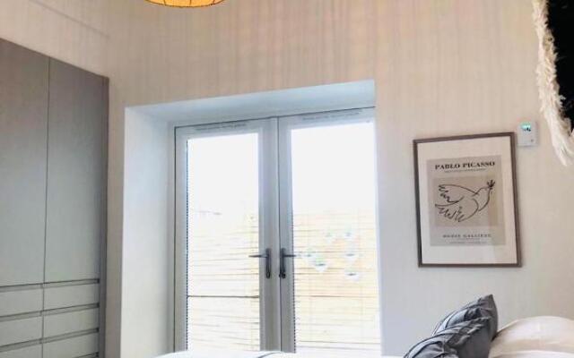 'The Kepties' Luxurious Serviced Apartments