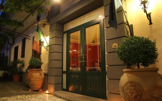 Hotel Degli Amici