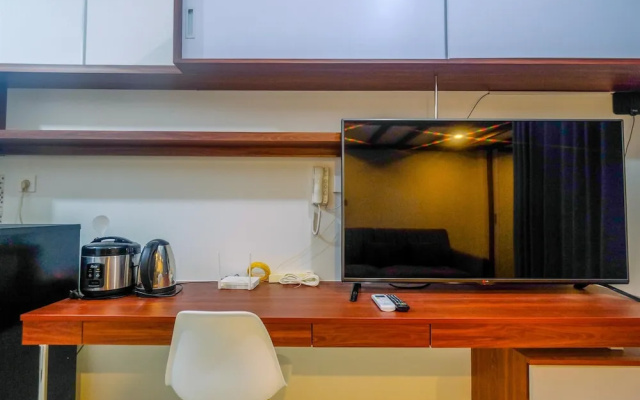Homey and Comfort Living Studio Room at Dave Apartment – Guest Rooms – Depok