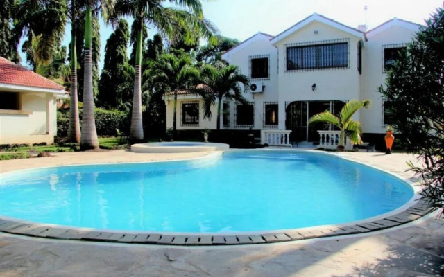 Stay.Plus Links Road Villa Nyali