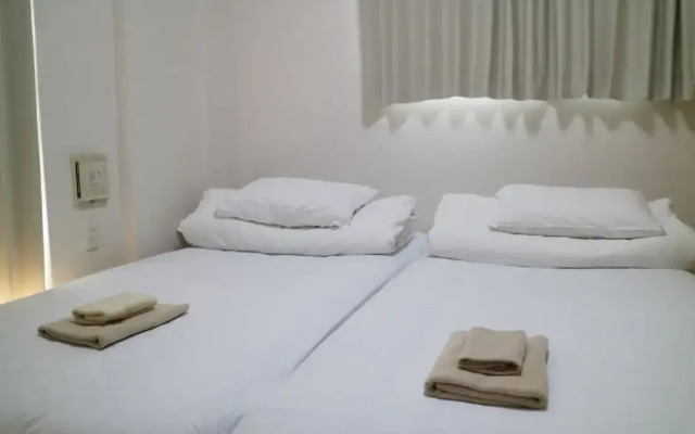Ocean Partners Rebanga Namba Apartment