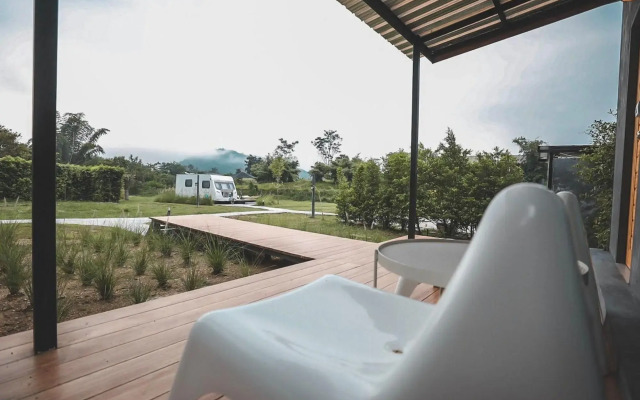 Loft Berry Resort