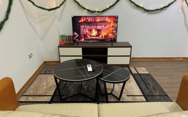 Tay Ho Apartment
