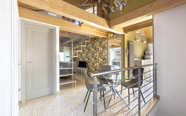 Ca' Cappello Venice Apartment 2 with Canal View