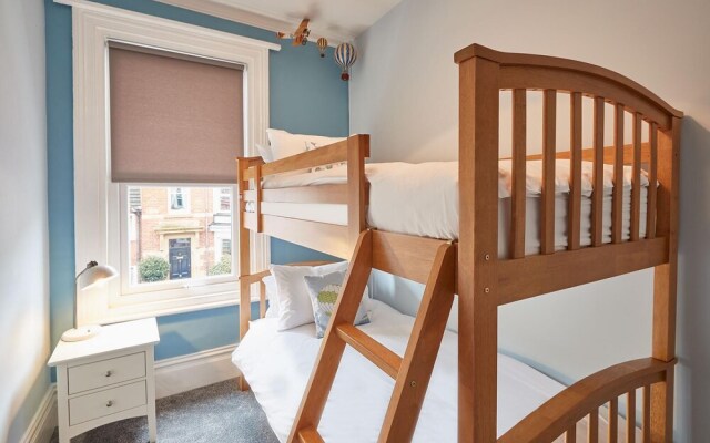 Fly Away Ruby in Saltburn-by-the-sea